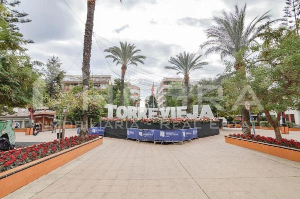 Local en calle Caballero de Rodas, 30