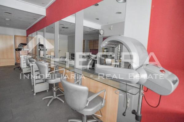 Local en calle Caballero de Rodas, 30