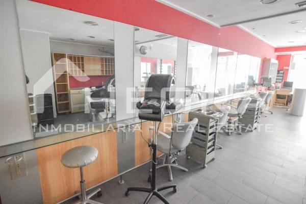 Local en calle Caballero de Rodas, 30