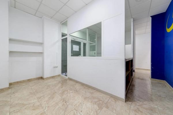 Local en Barrio El Acequión