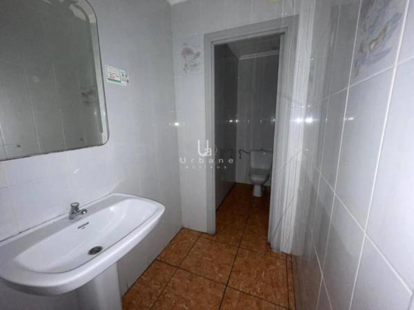 Local en calle San Miguel de Salinas, 21 b