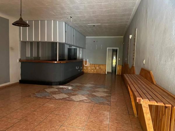 Local en calle San Miguel de Salinas, 21 b