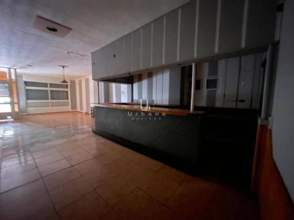 Local en calle San Miguel de Salinas, 21 b