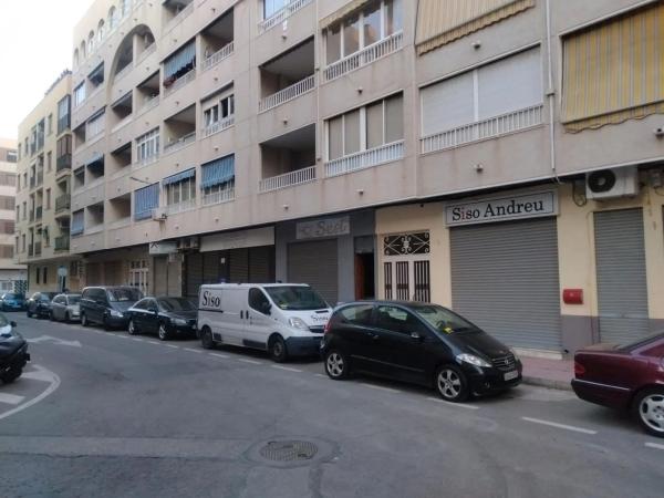 Local en Barrio El Acequión