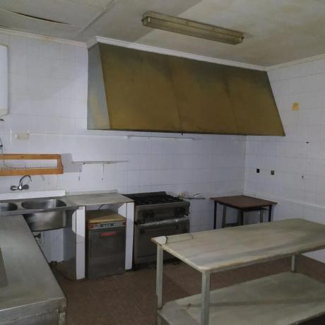 Local en calle Rafal