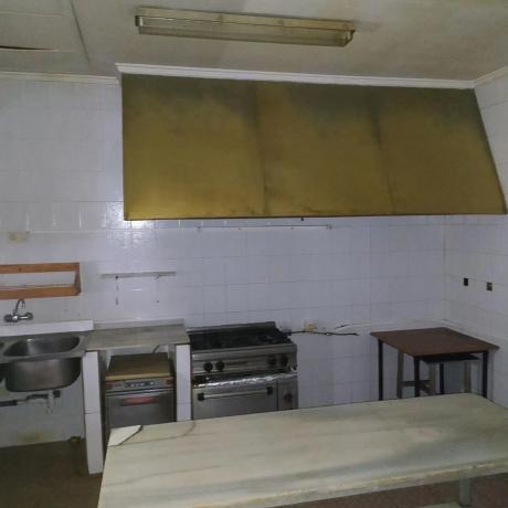 Local en calle Rafal