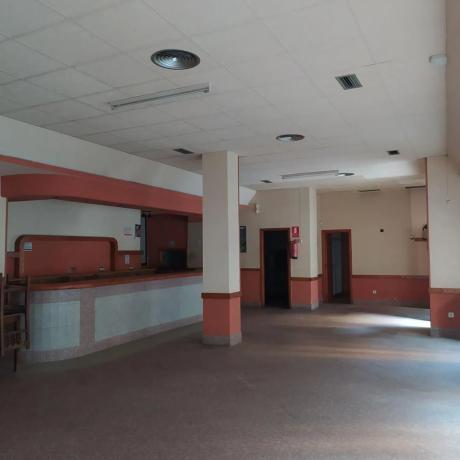 Local en calle Rafal