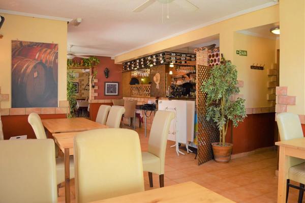 Local en Barrio La Veleta