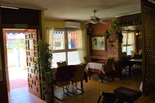 Local en Barrio La Veleta