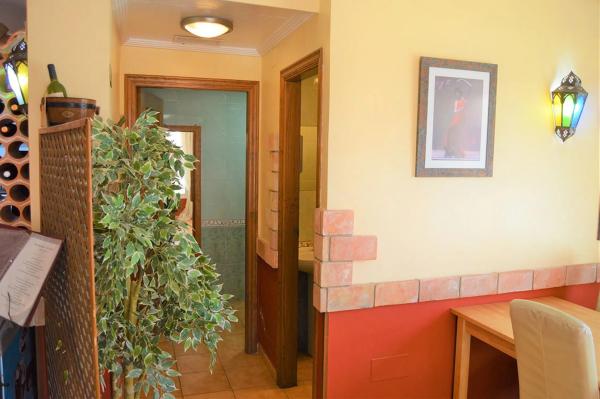 Local en Barrio La Veleta