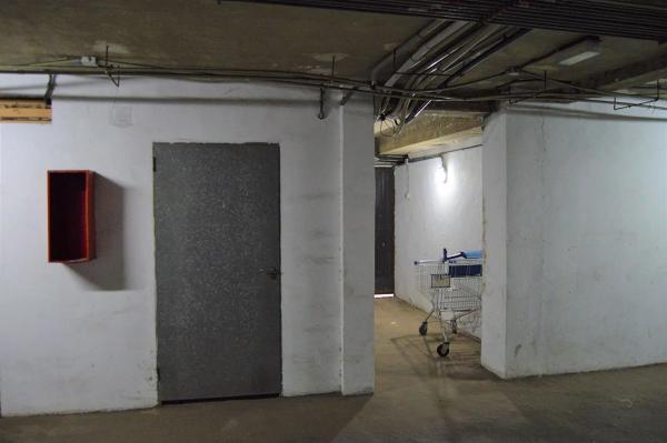 Local en Barrio La Veleta