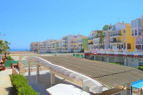 Local en Barrio La Veleta