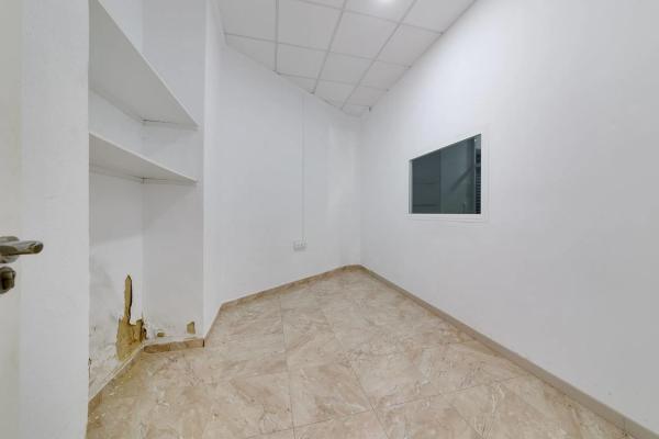 Local en Barrio El Acequión