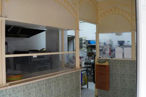 Local en calle Beniajan, 14