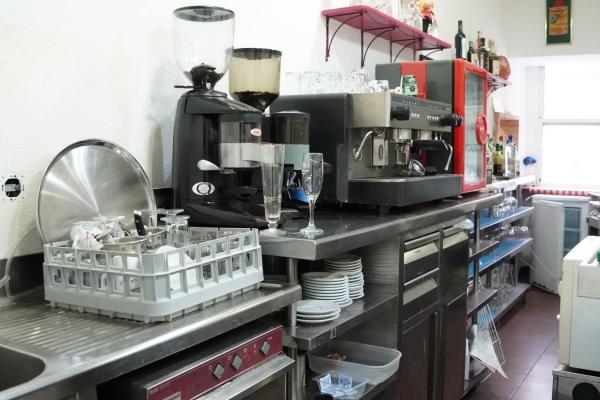 Local en calle Beniajan, 14