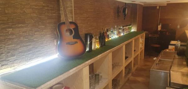 Local en avenida de los europeos, 51