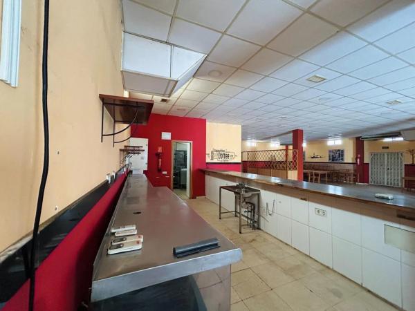 Local en avenida de Francia, 68