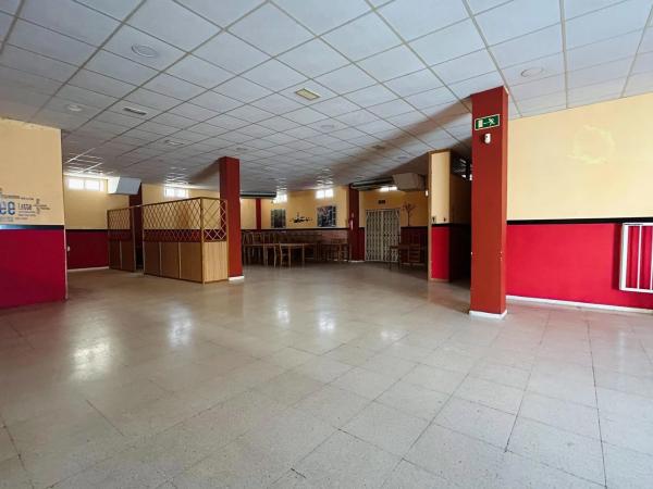 Local en avenida de Francia, 68