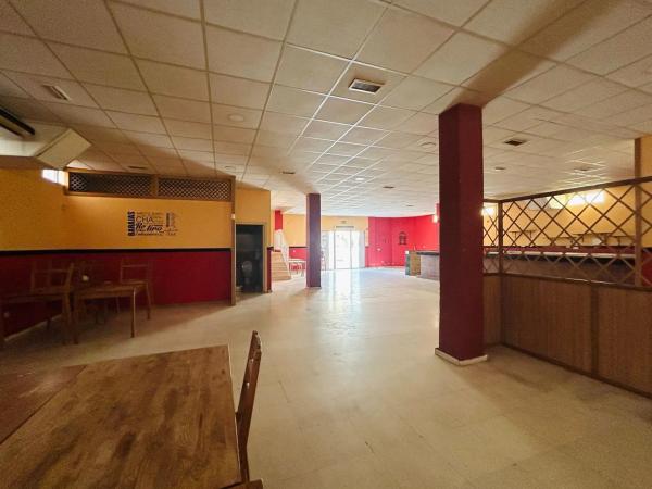 Local en avenida de Francia, 68