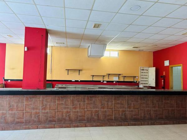 Local en avenida de Francia, 68