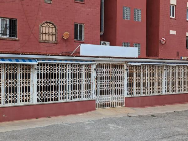 Local en calle Bogavante