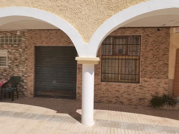 Local en avenida Suiza, 53