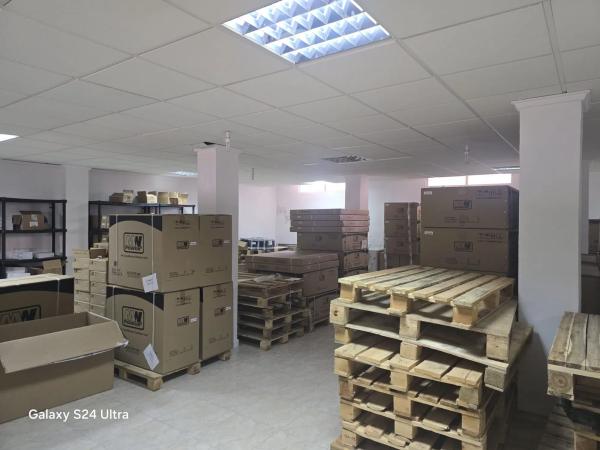 Local en calle Perseo, 2