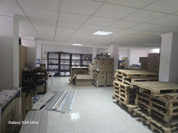 Local en calle Perseo, 2