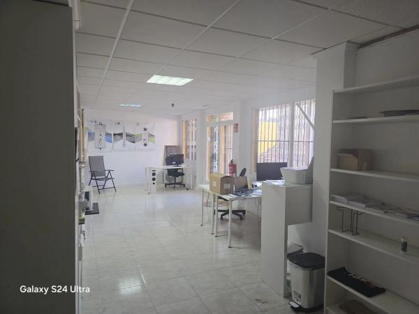 Local en calle Perseo, 2