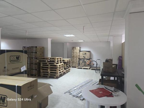 Local en calle Perseo, 2