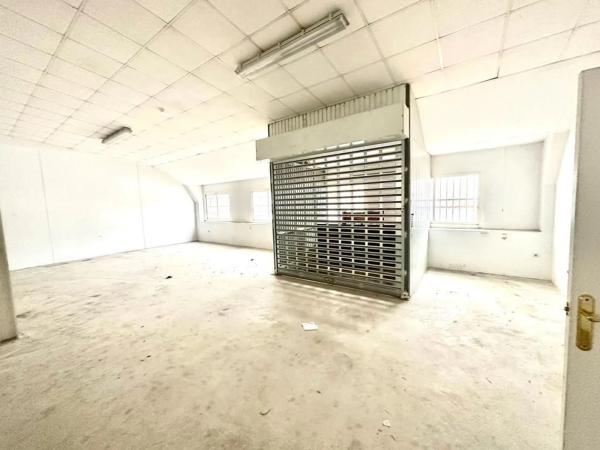 Nave en Barrio Parque Acuático - Sector 25