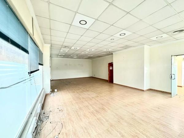 Nave en Barrio Parque Acuático - Sector 25