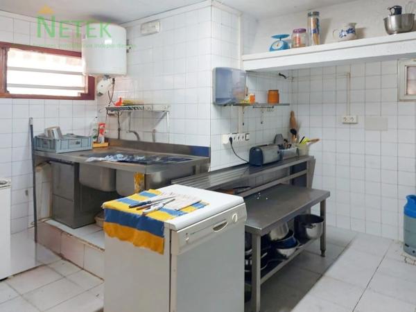 Local en calle Vinalopó, 2 -22