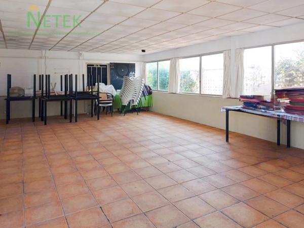 Local en calle Vinalopó, 2 -22