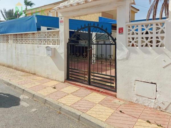 Local en calle Vinalopó, 2 -22