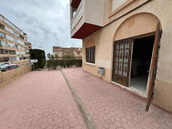 Local en calle Comunidad Valenciana