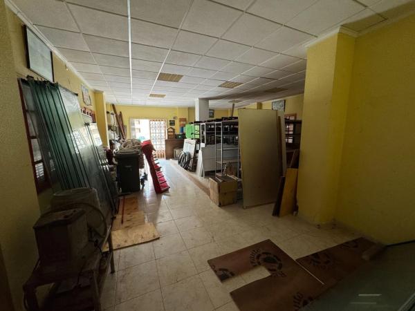 Local en calle Comunidad Valenciana