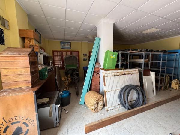 Local en calle Comunidad Valenciana