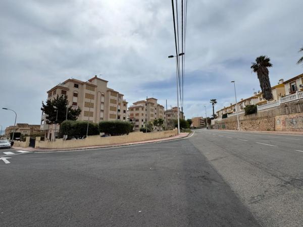 Local en calle Comunidad Valenciana