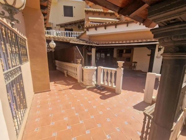 Local en avenida Roentgen