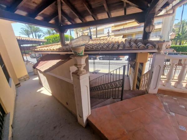 Local en avenida Roentgen