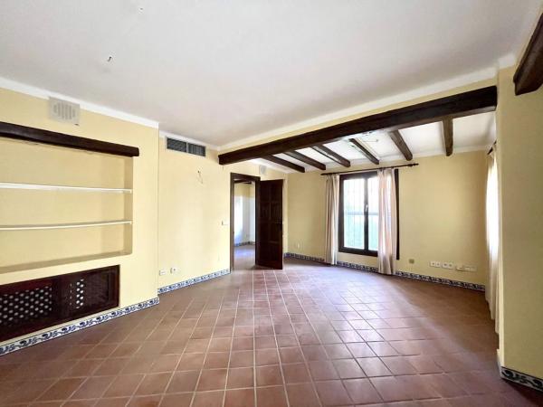 Local en avenida Roentgen, 5