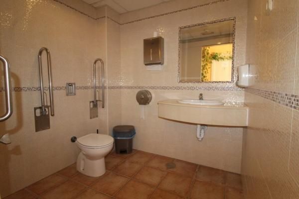 Local en calle Mar Baltico, 18