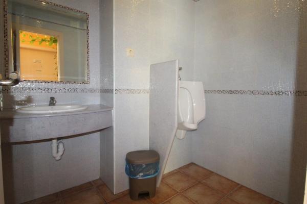 Local en calle Mar Baltico, 18