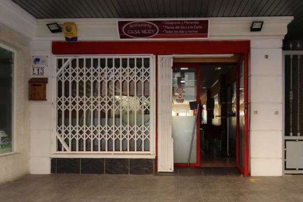 Local en calle Mar Baltico, 18