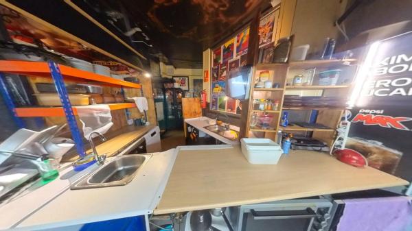 Local en avenida de las Habaneras, 38