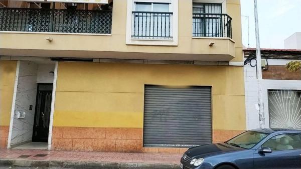 Local en Barrio Avenida Habaneras - Curva de Palangre