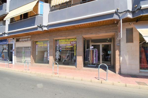 Local en calle de Pedro Lorca, 77