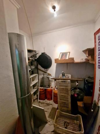 Local en calle Almudena