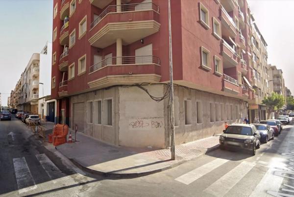 Local en Barrio Antonio Machado